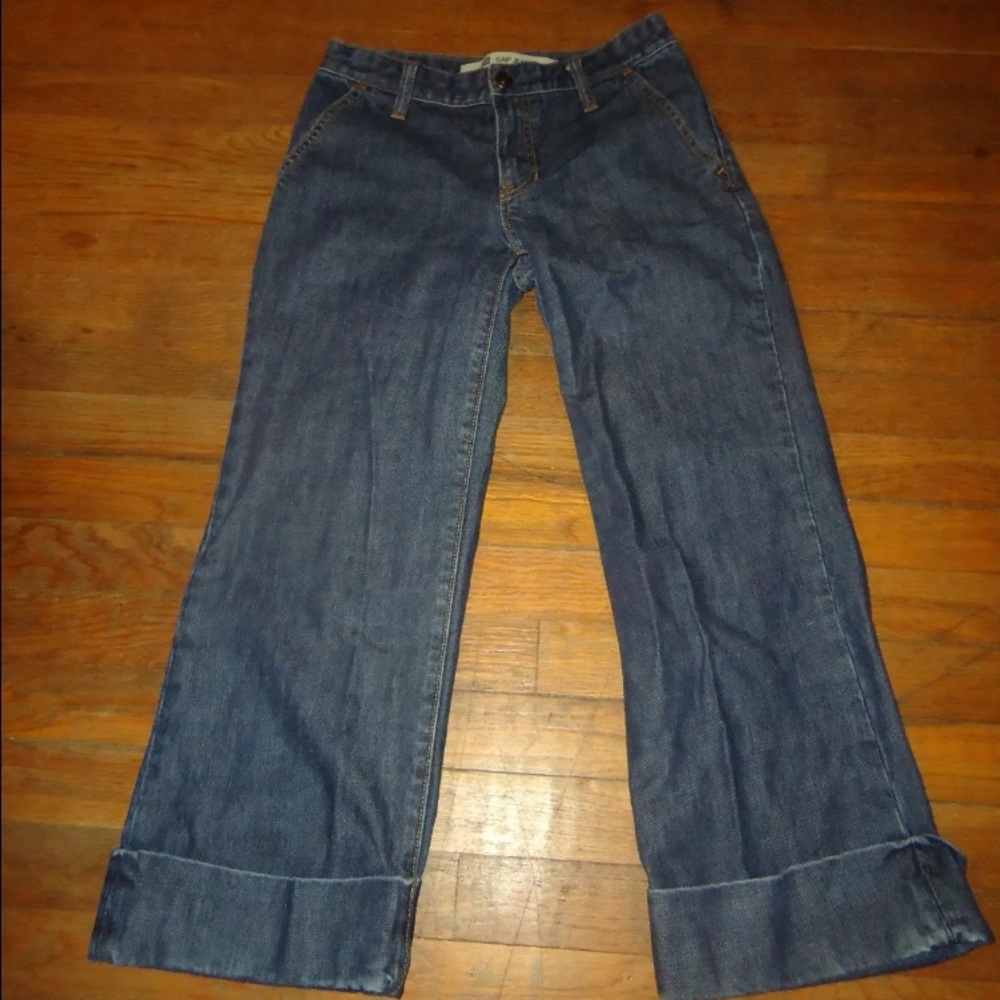 Gap jeans size 1 dark denim Capri New